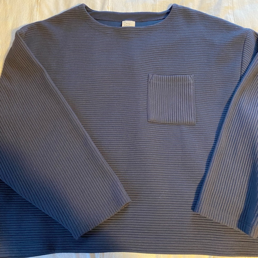 Navy over sized sweater